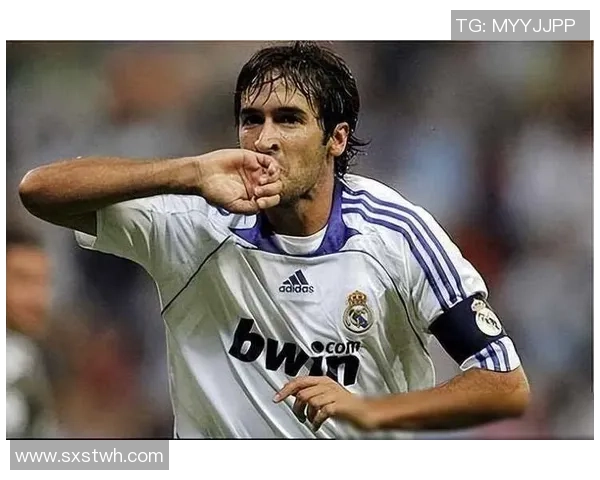 从农民工到足球巨星 这位球员的传奇成长之路