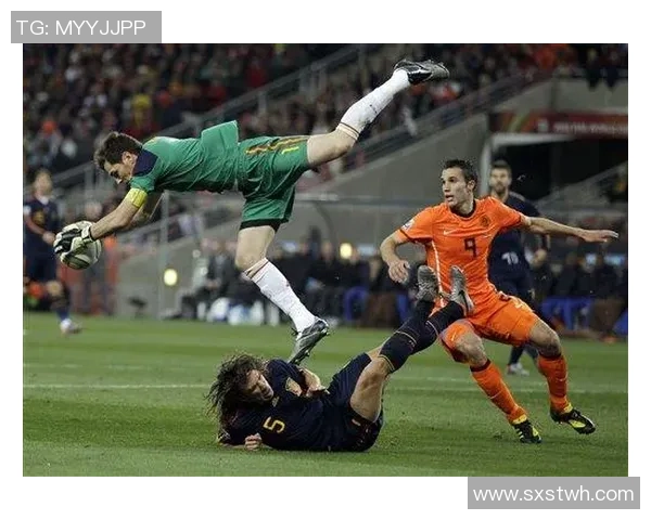 全球足球之巅:揭秘当今球星排名第一的荣耀与传奇 全球足球之巅:揭秘当今球星排名第一的荣耀与传奇