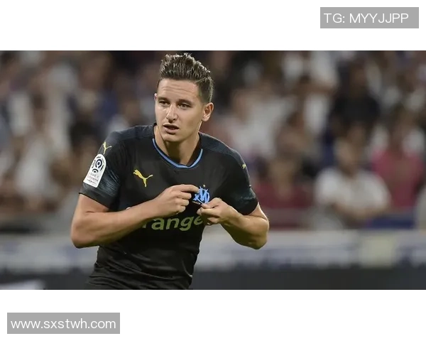 日本足球球星大腿力量展现完美技巧助力球队突破困境 日本足球球星大腿力量展现完美技巧助力球队突破困境