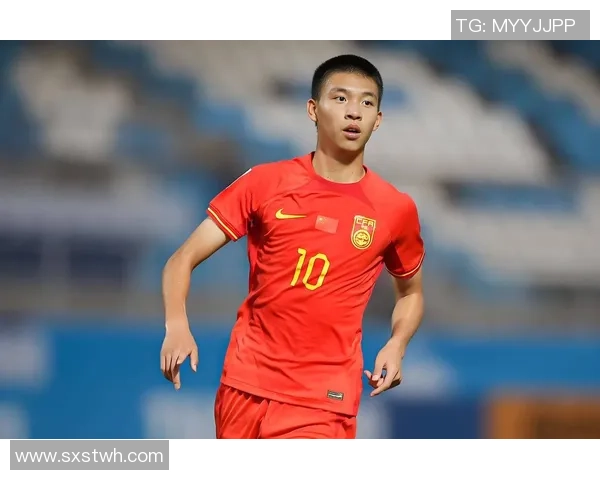 泪光中的绿茵英雄一张感人至深的足球巨星照片 泪光中的绿茵英雄一张感人至深的足球巨星照片