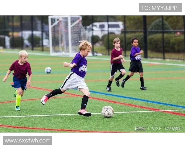 足球球星运动轨迹几何图解与战术空间解析
